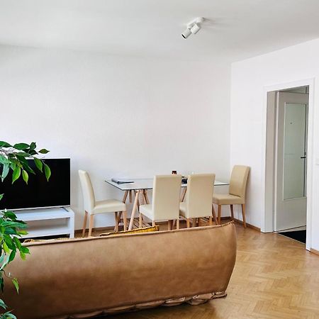 New - Cozy Apartment,Kitchen,Netflix And More Essen Bagian luar foto