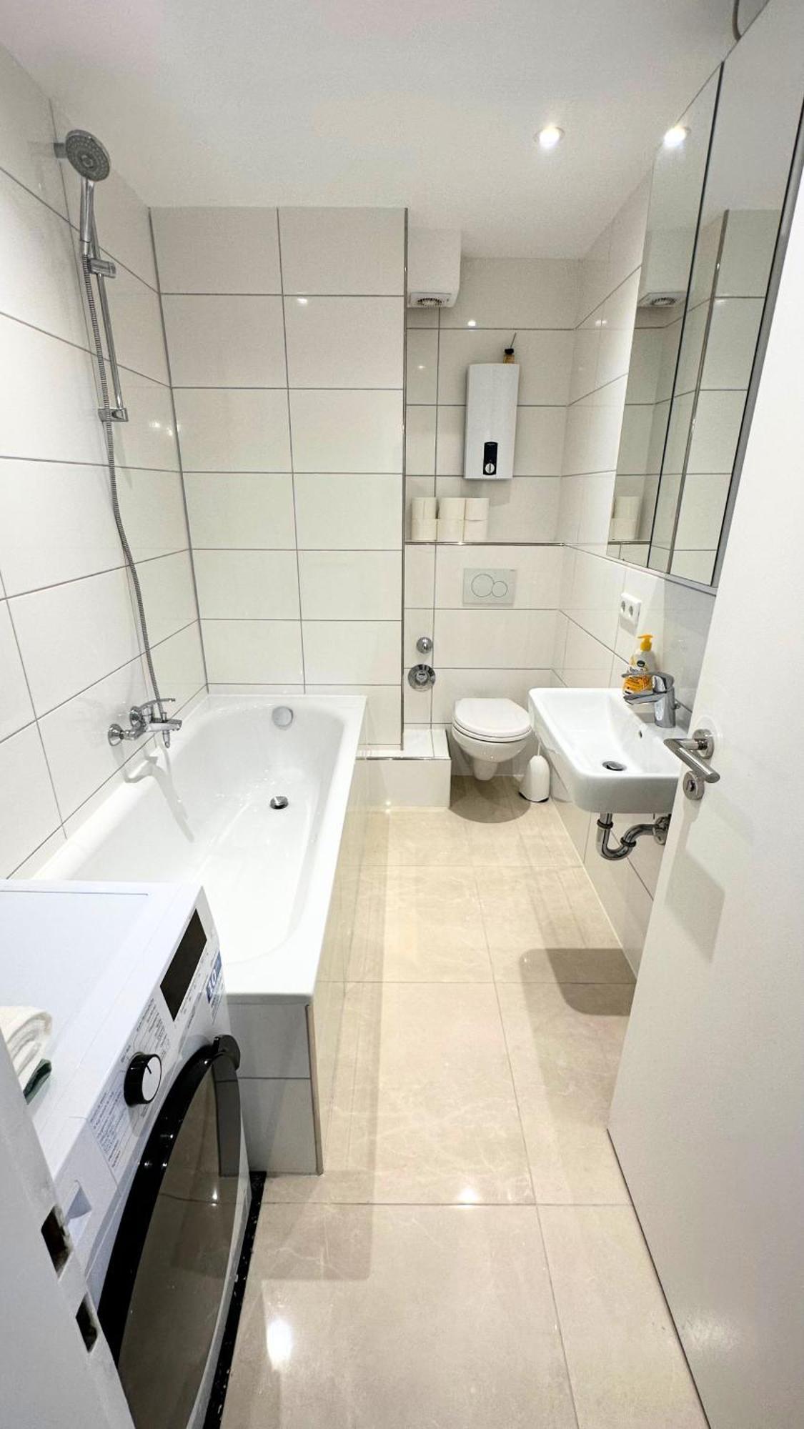 New - Cozy Apartment,Kitchen,Netflix And More Essen Bagian luar foto
